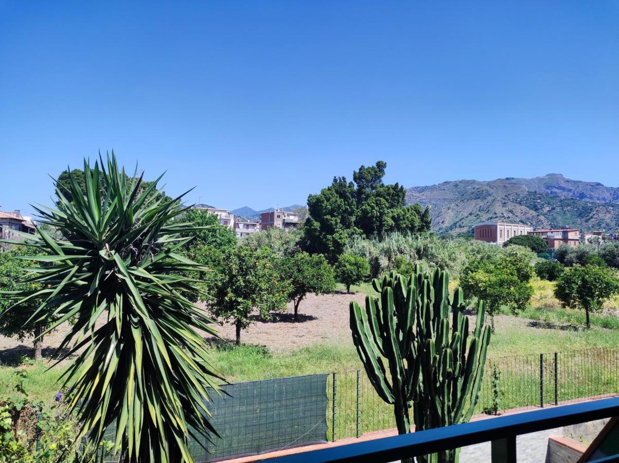 דירות Schiso Casa Dei Fiori Con La Vista A Taormina מראה חיצוני תמונה